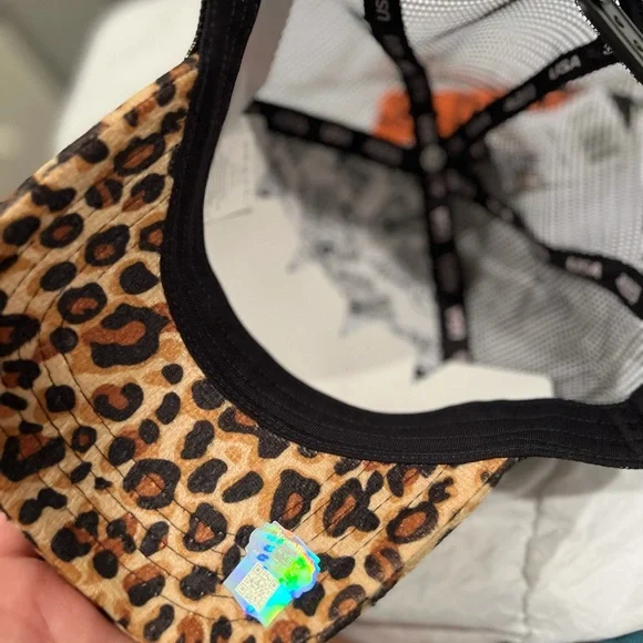 Hats don’t look good on me - Picture 2 of 3